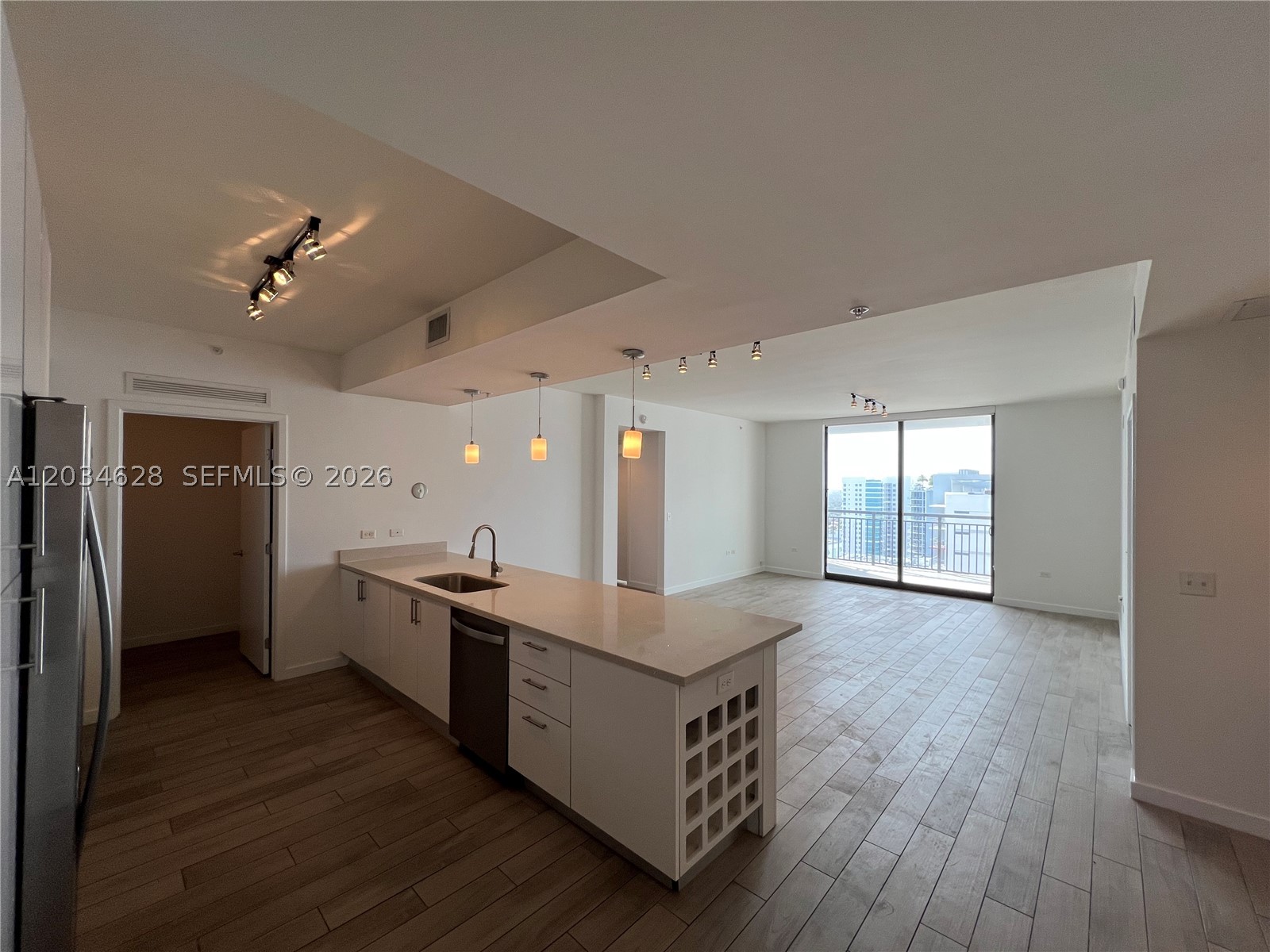"Nine at Mary Brickell Village". Live above all the action, one elevator away!!! Fantastic west views, huge modern kitchen, huge walk-in closets, tile throughout and freshly painted. One acre amenities deck with BBQ, pool table, foosball, kids room and much more.