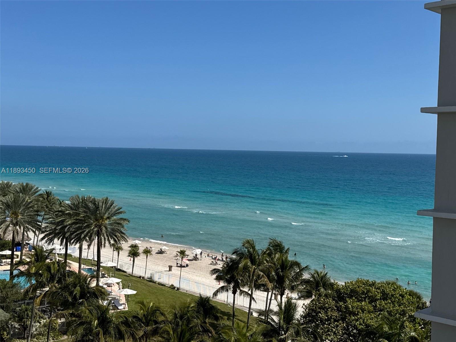 THE AVENTURA BEACH CLUB C - Residential