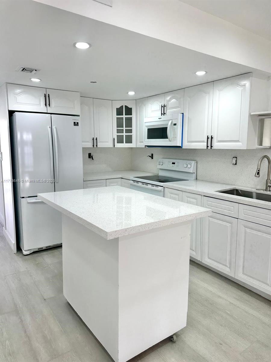 ALAMEDA IV EAST CONDO - Residential Lease