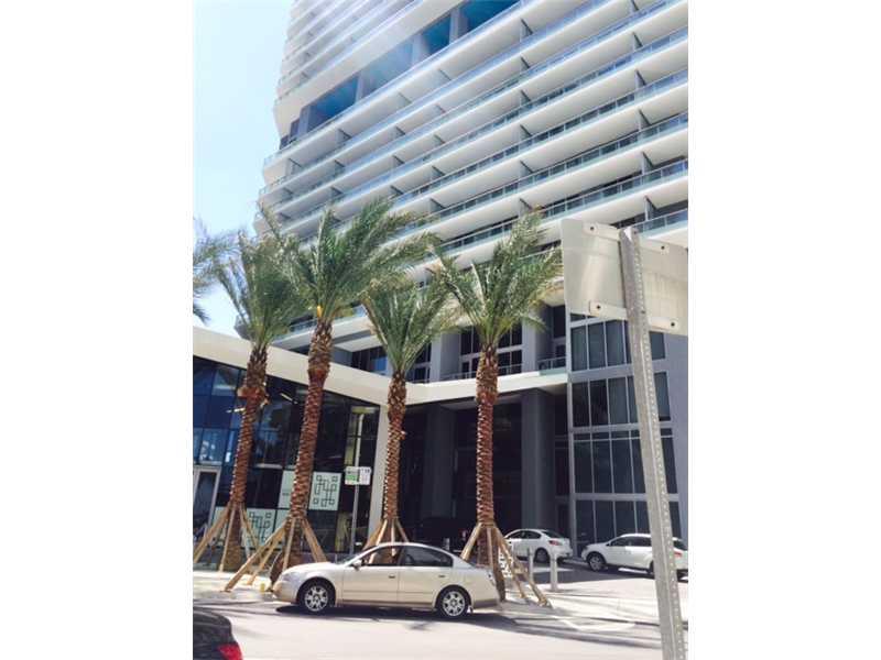Beautiful 2 bed / 2 ½ bath + Den. Brand New Building with Top of the line appliances.  Blinds, custom-made closets and robotic parking garage.  Great  amenities.