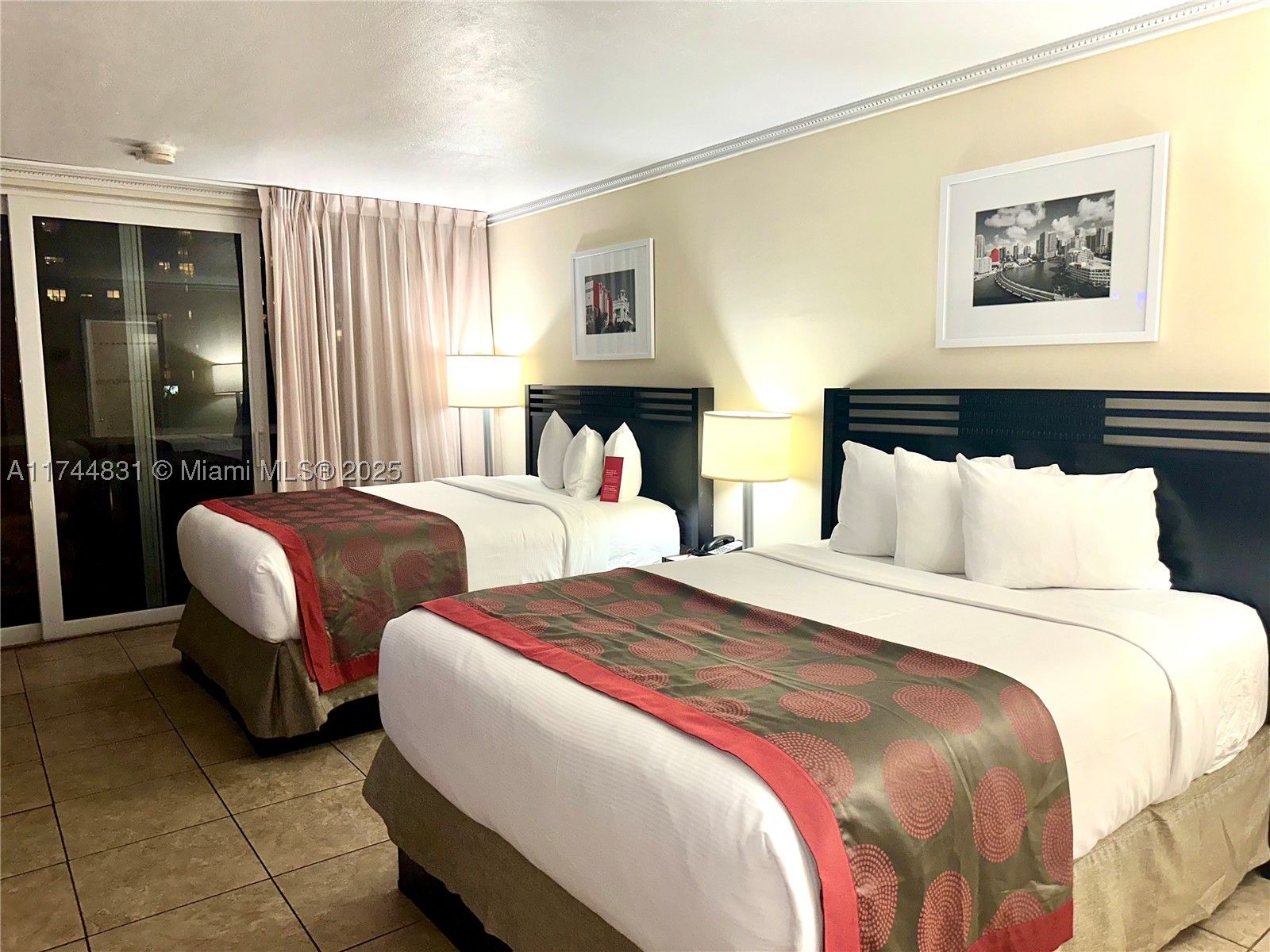 THE AVENTURA BEACH CLUB C - Residential