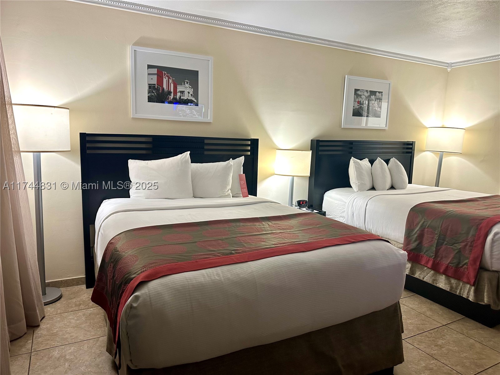 THE AVENTURA BEACH CLUB C - Residential