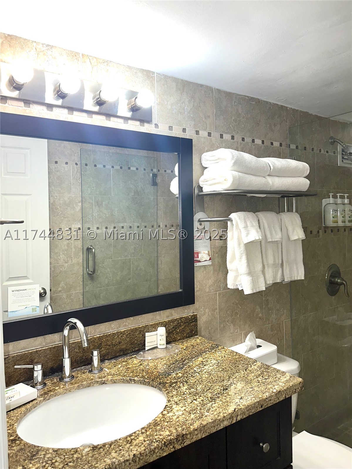 THE AVENTURA BEACH CLUB C - Residential