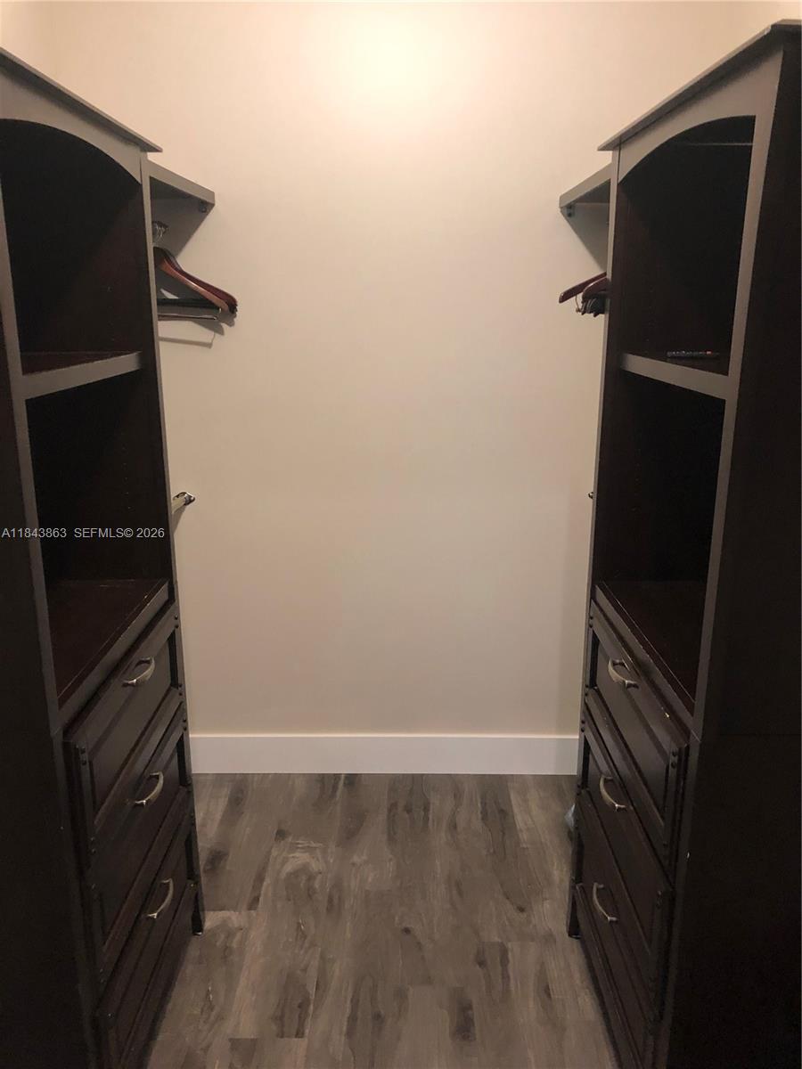 PINE SHORE SEC 1 - Residential
