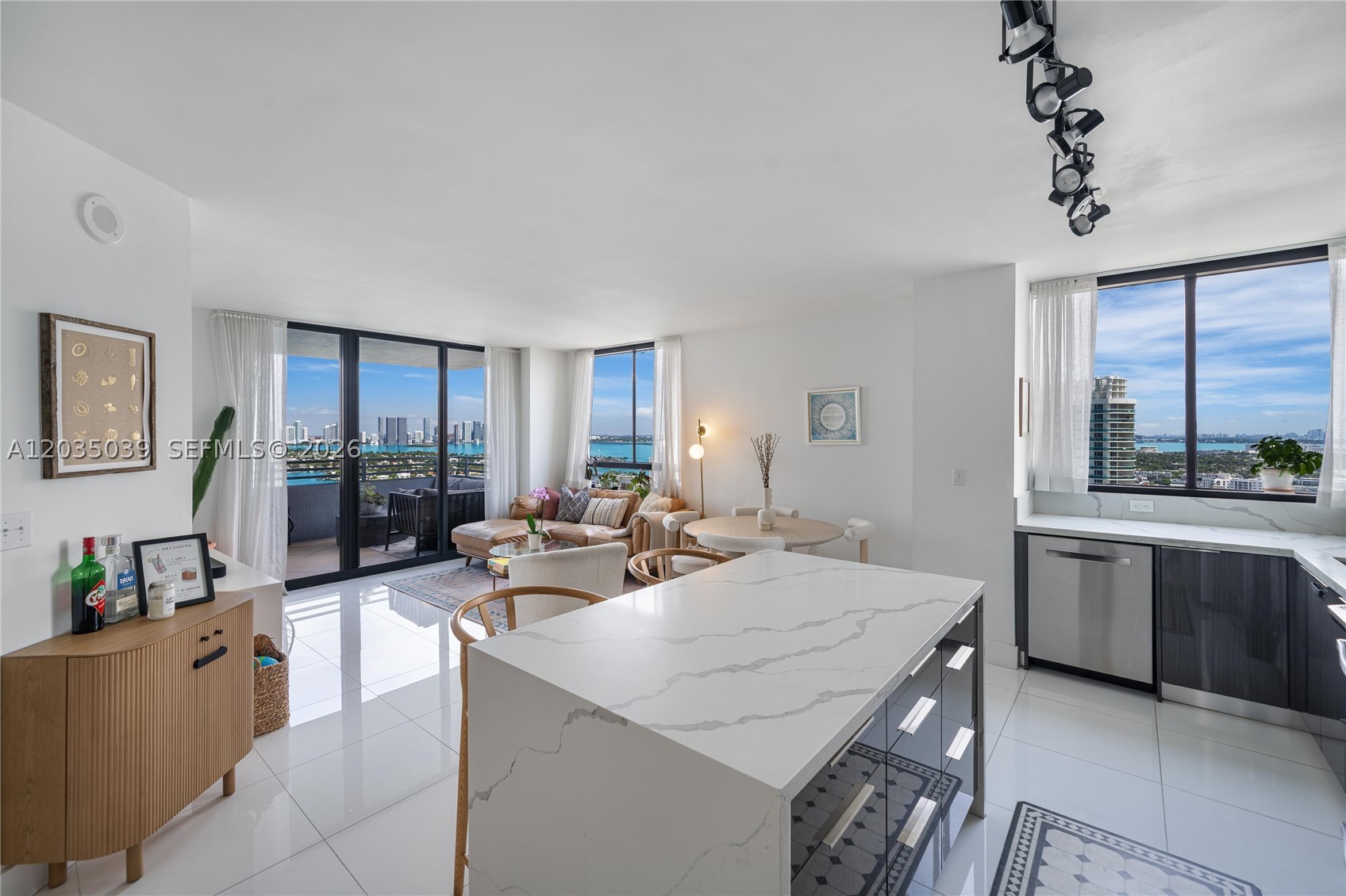 THE WAVERLY AT SOUTH BEAC - Residential