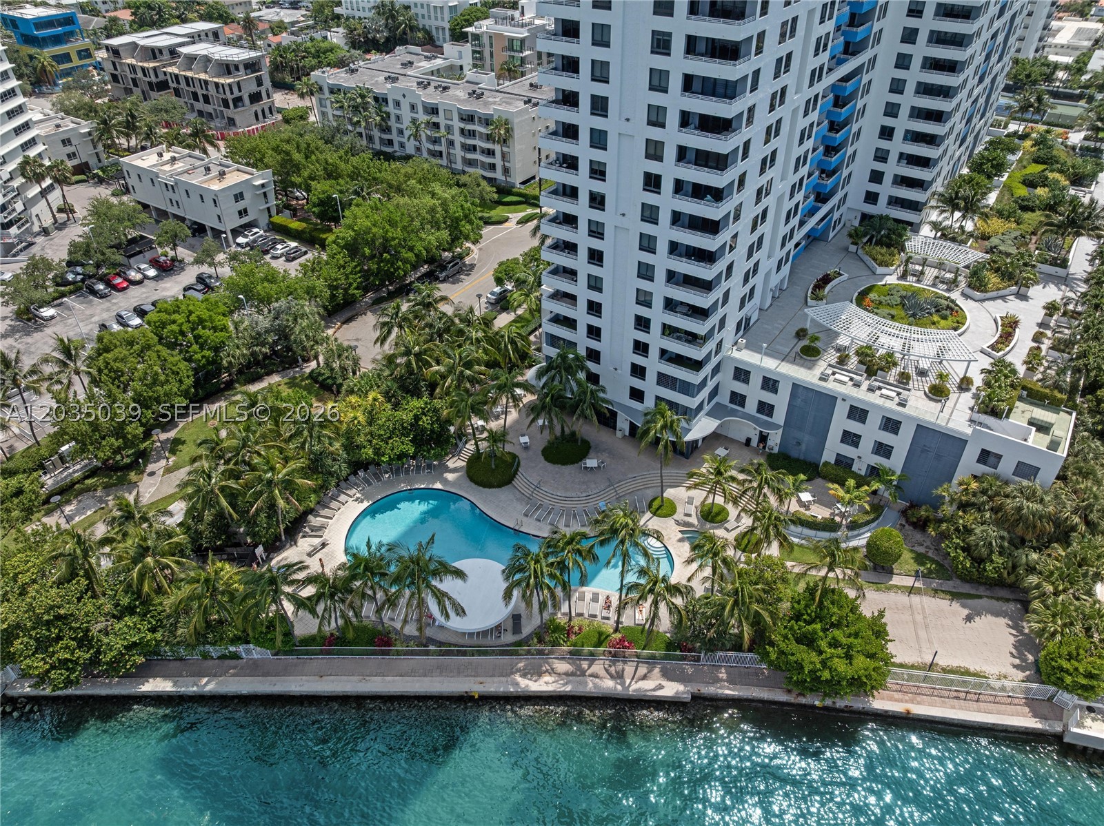 THE WAVERLY AT SOUTH BEAC - Residential