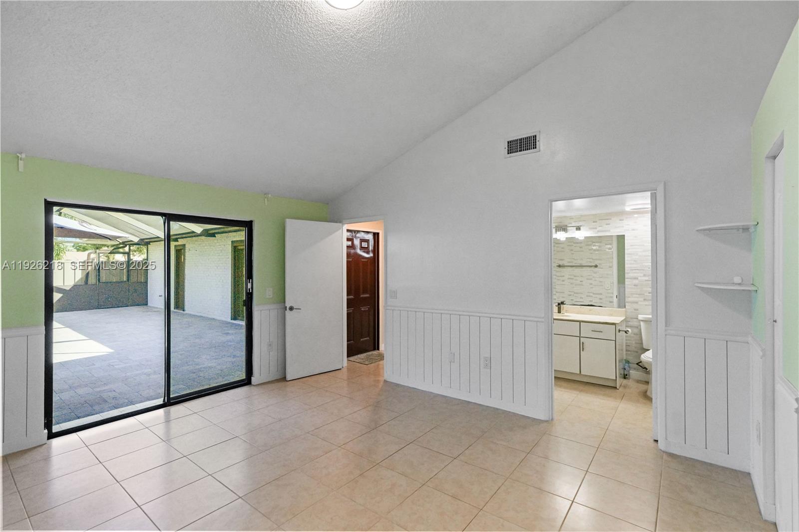 BOCA GARDENS - Residential Lease