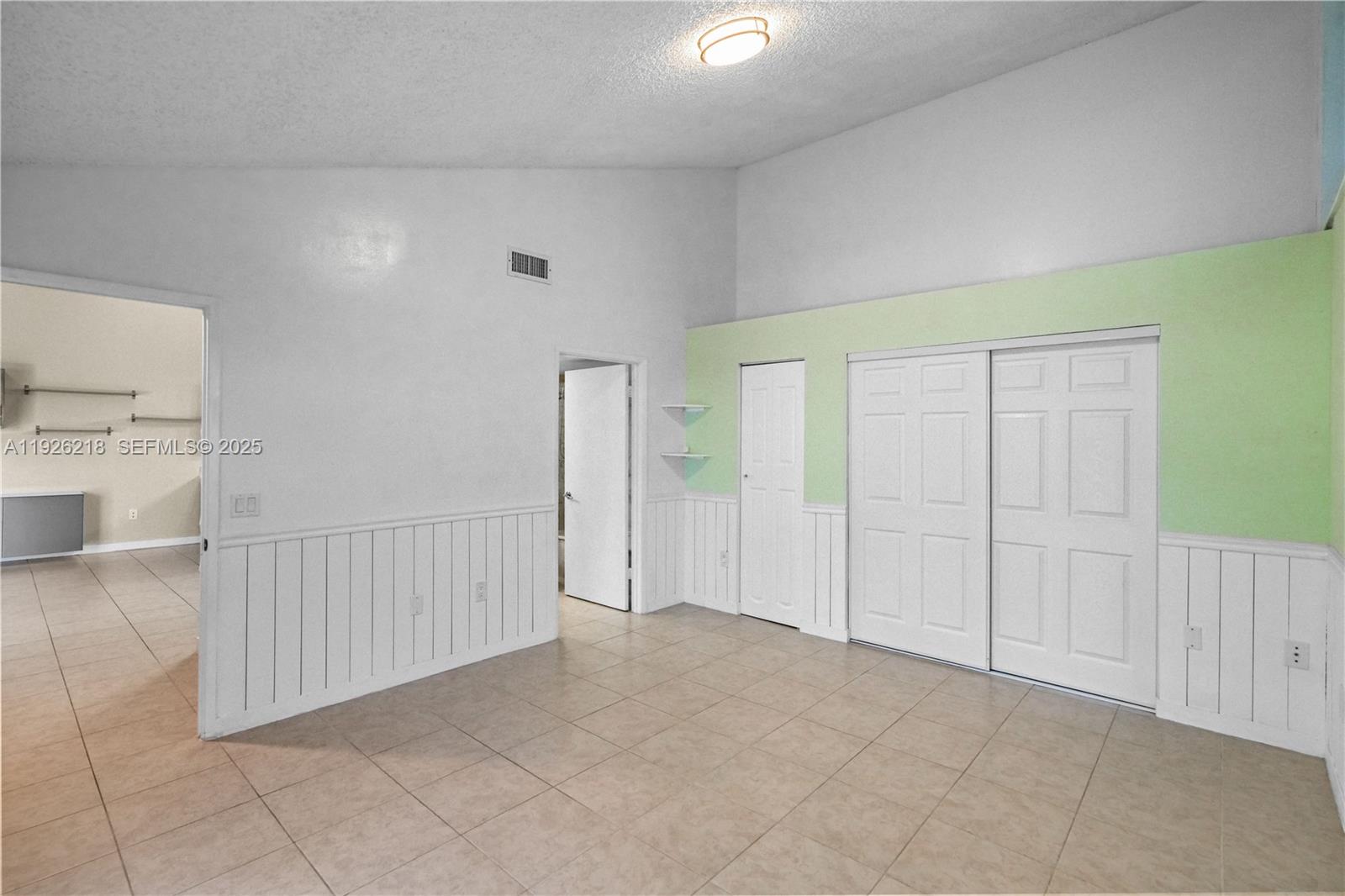 BOCA GARDENS - Residential Lease