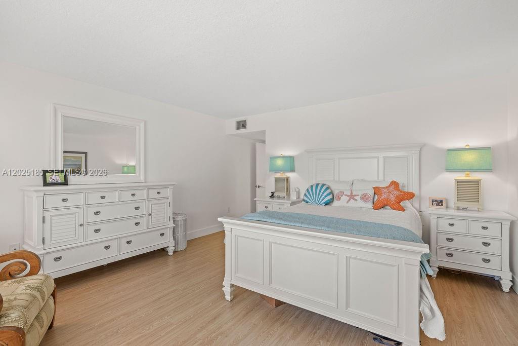 SEA WATCH CONDO - Residential