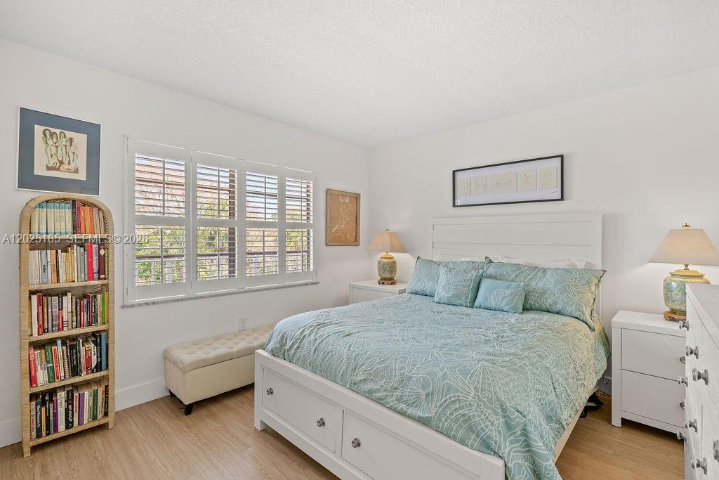 SEA WATCH CONDO - Residential