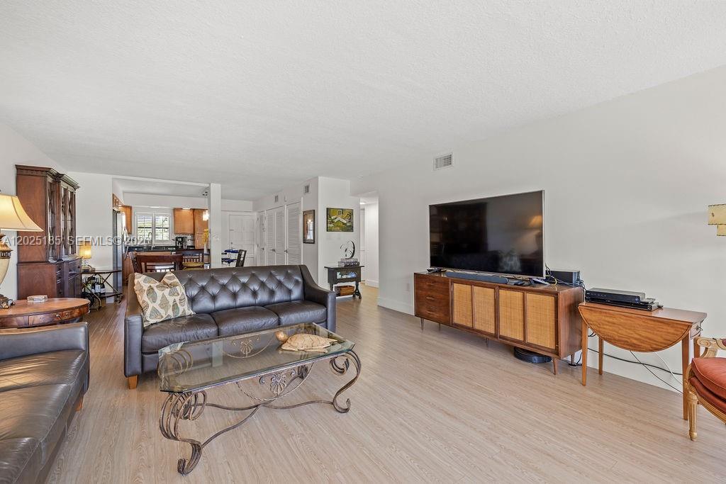 SEA WATCH CONDO - Residential