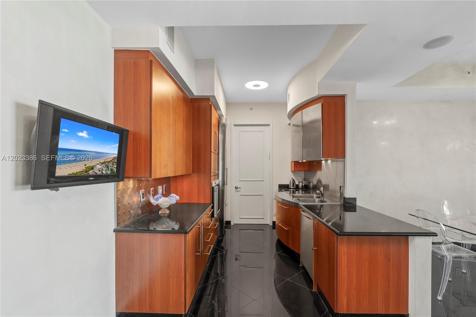 TRUMP PALACE CONDO - Residential