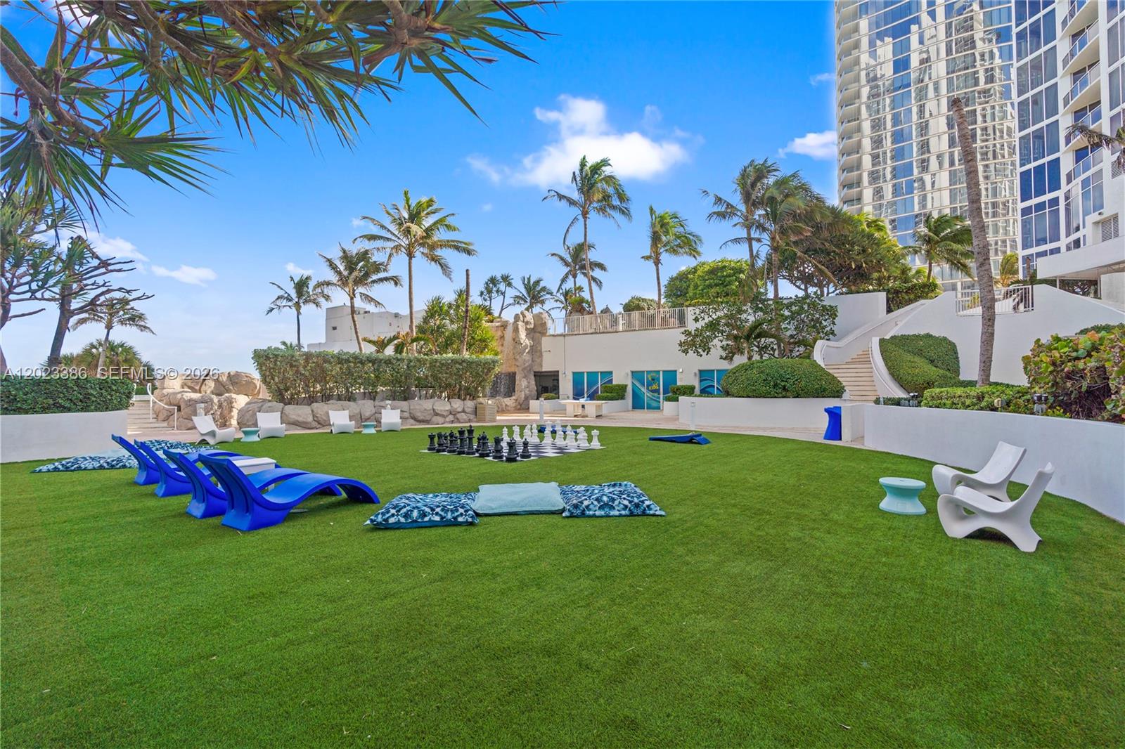 TRUMP PALACE CONDO - Residential
