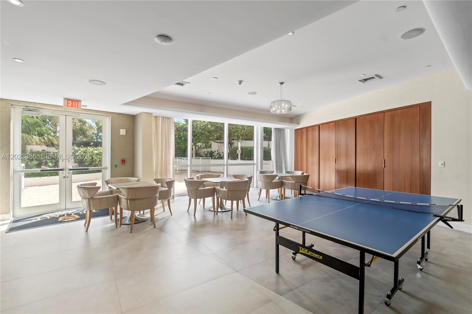 TRUMP PALACE CONDO - Residential