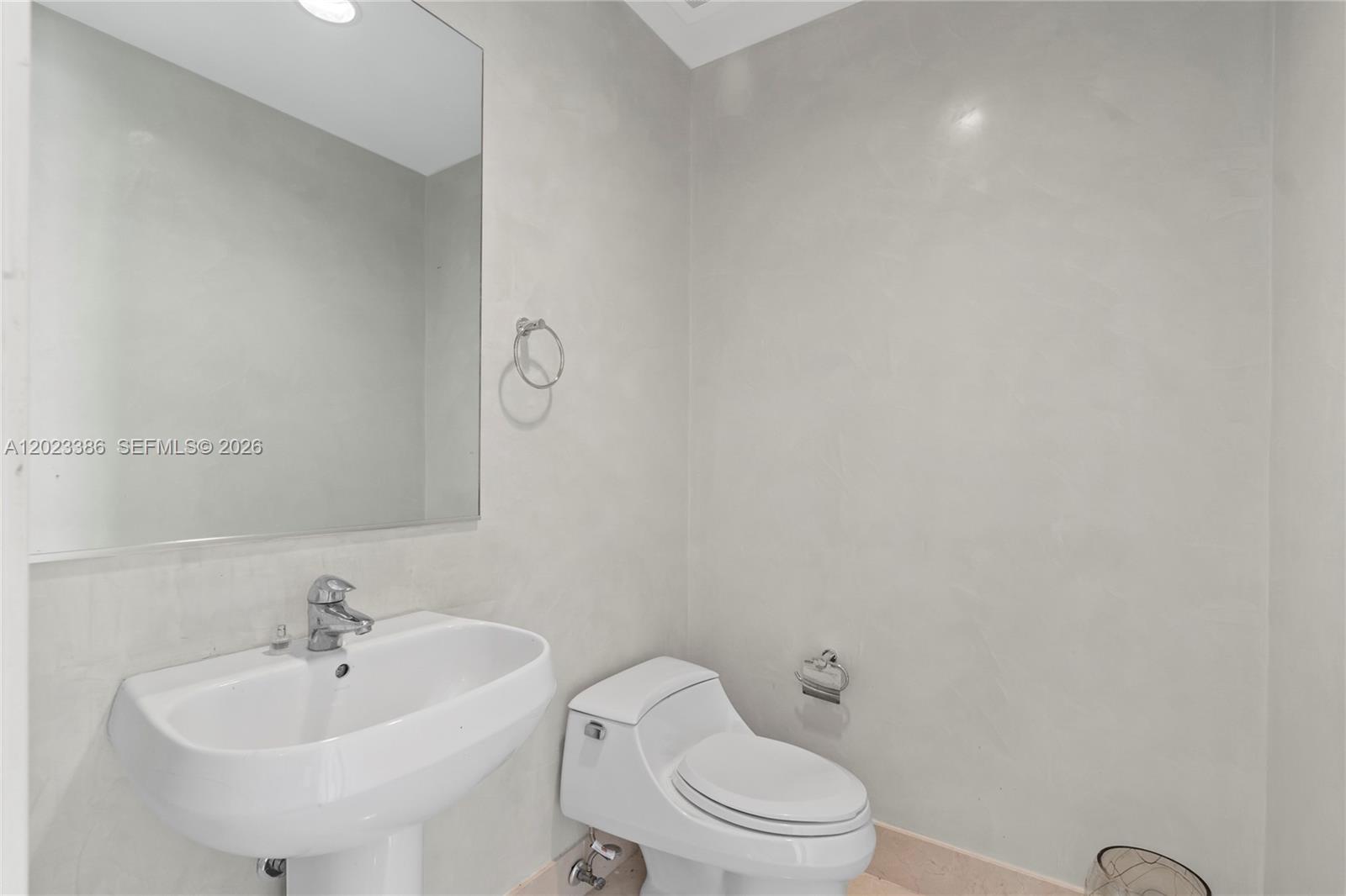 TRUMP PALACE CONDO - Residential