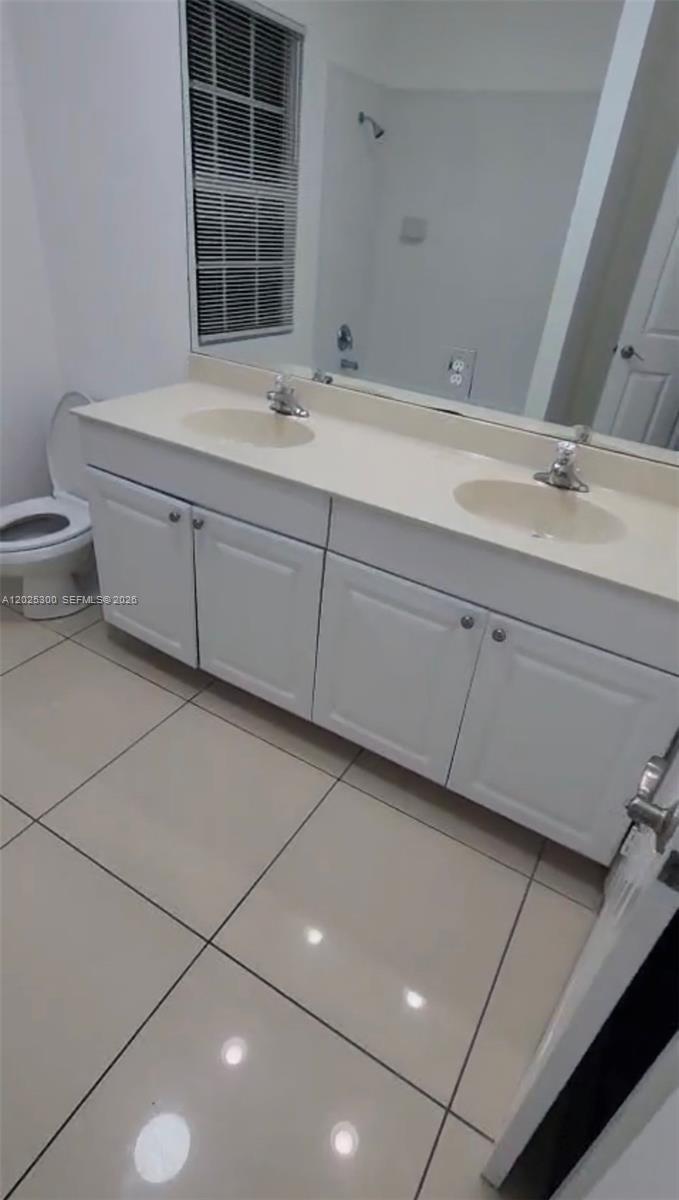 VILLA PALMS CONDO - Residential Lease