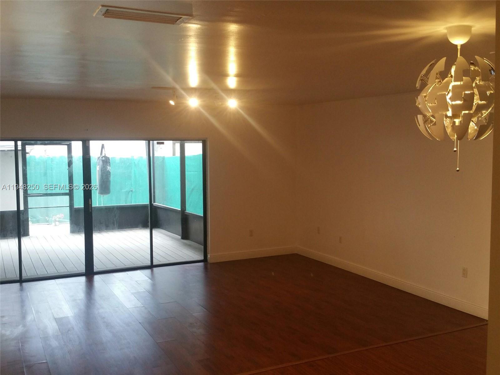 SELDINS ESTATES - Residential