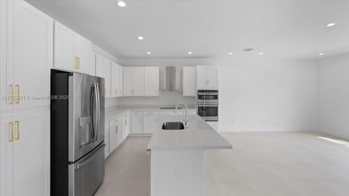 EAST HILL - Residential