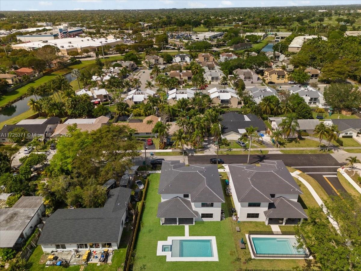 EAST HILL - Residential