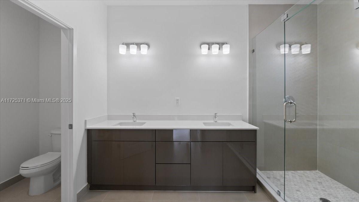 EAST HILL - Residential