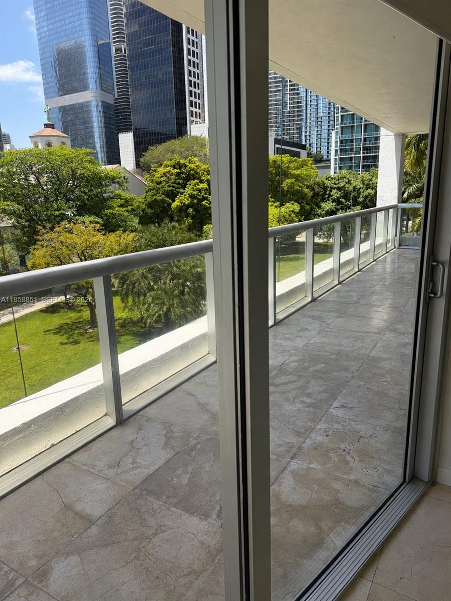 ICON BRICKELL NO TWO - Residential