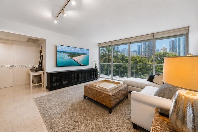 ICON BRICKELL NO TWO - Residential