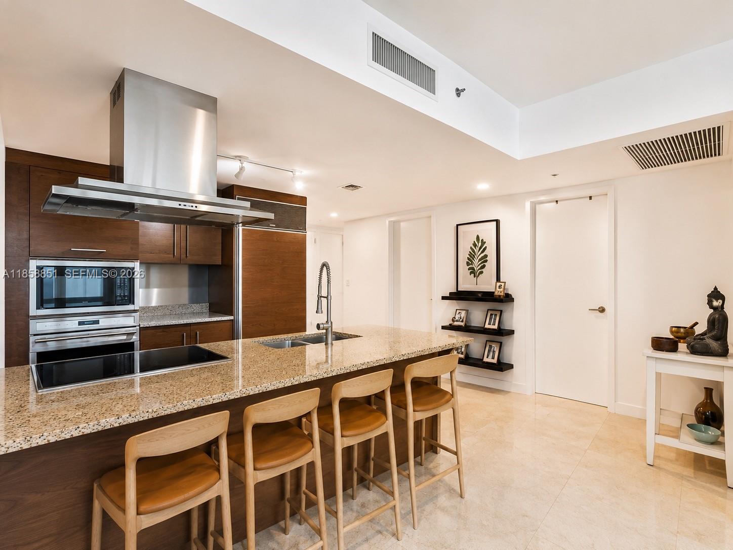 ICON BRICKELL NO TWO - Residential