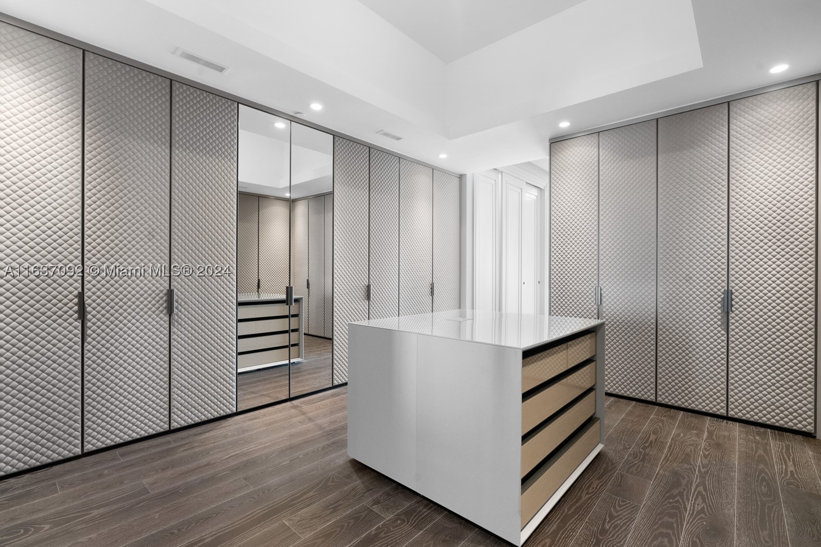 Estates of Acquilina - Residential