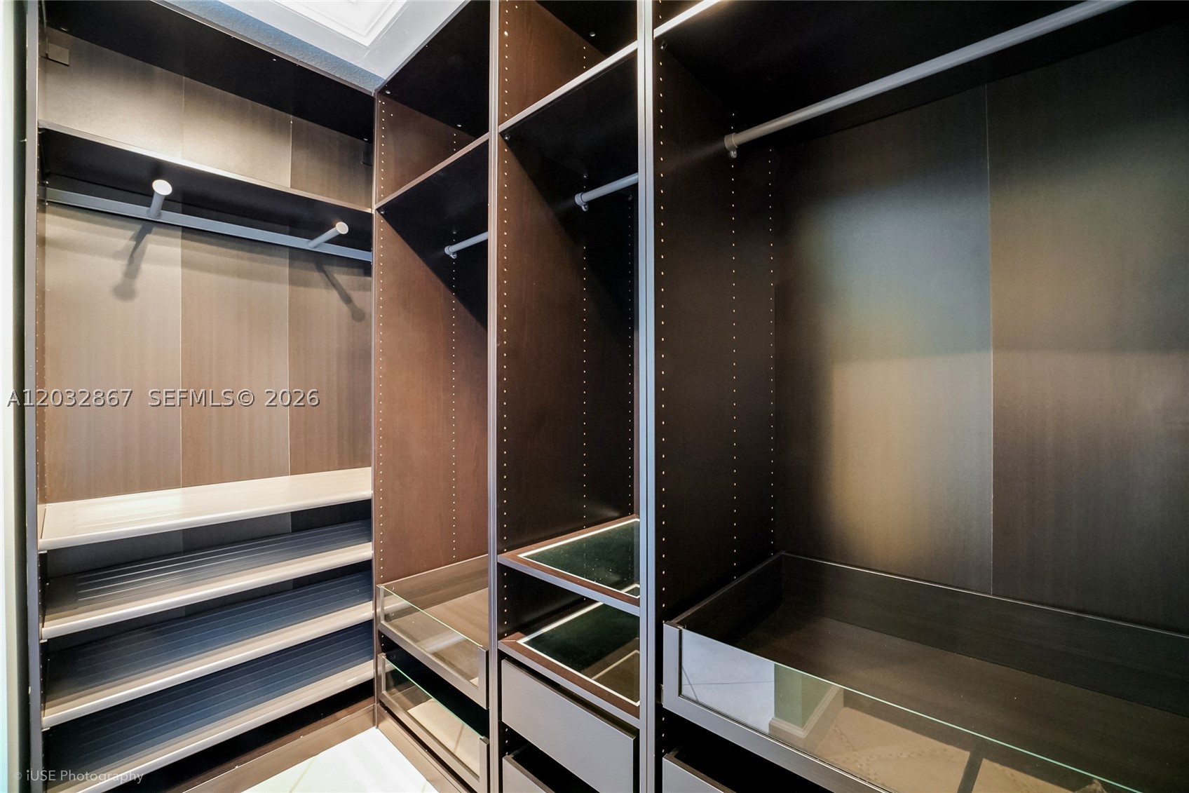 MAJORCA TOWERS CONDO - Residential