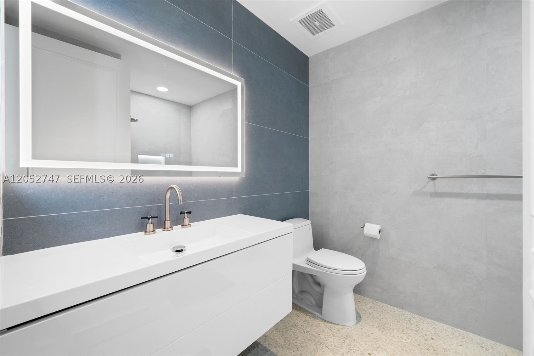 TURNBERRY OCEAN COLONY - Residential