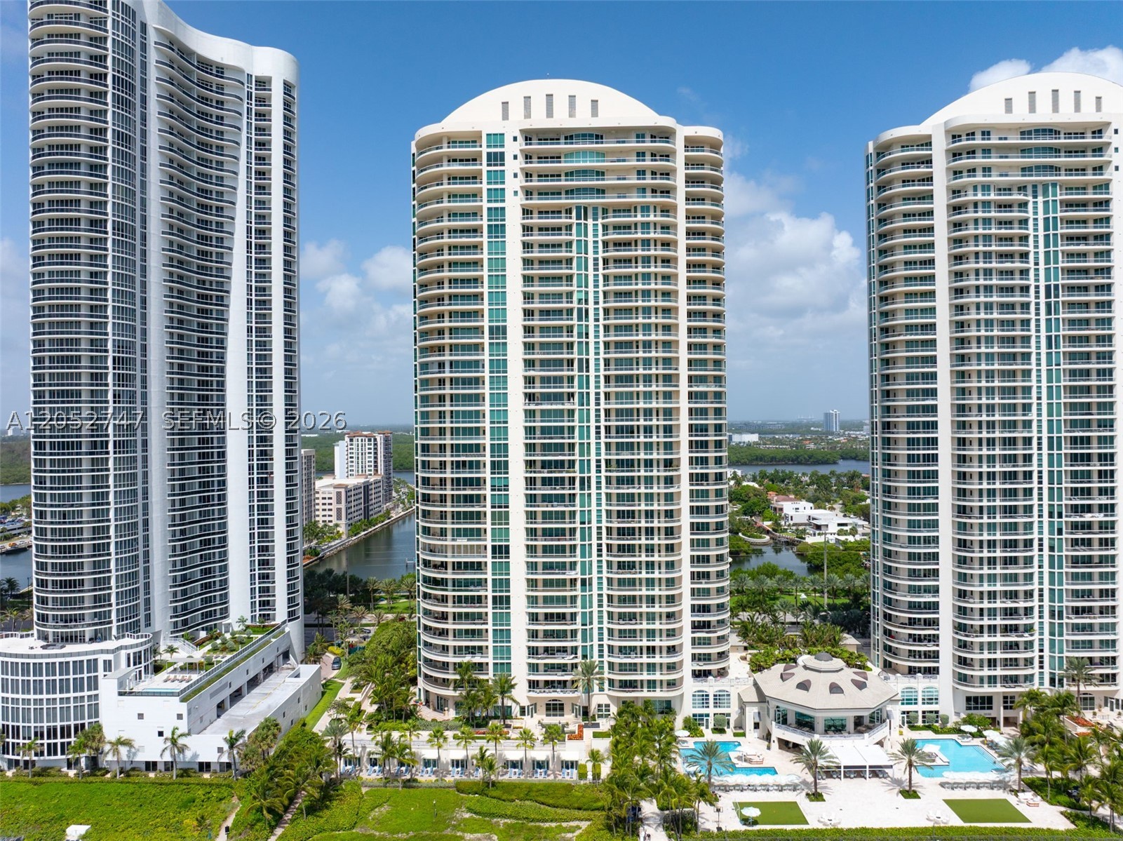 TURNBERRY OCEAN COLONY - Residential