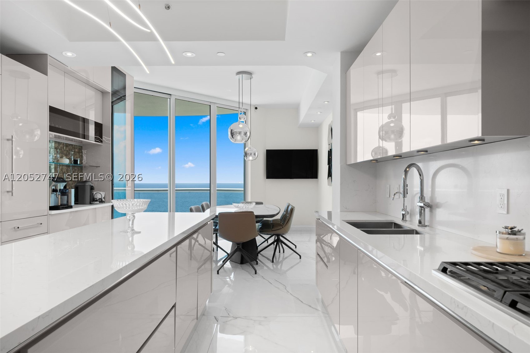 TURNBERRY OCEAN COLONY - Residential