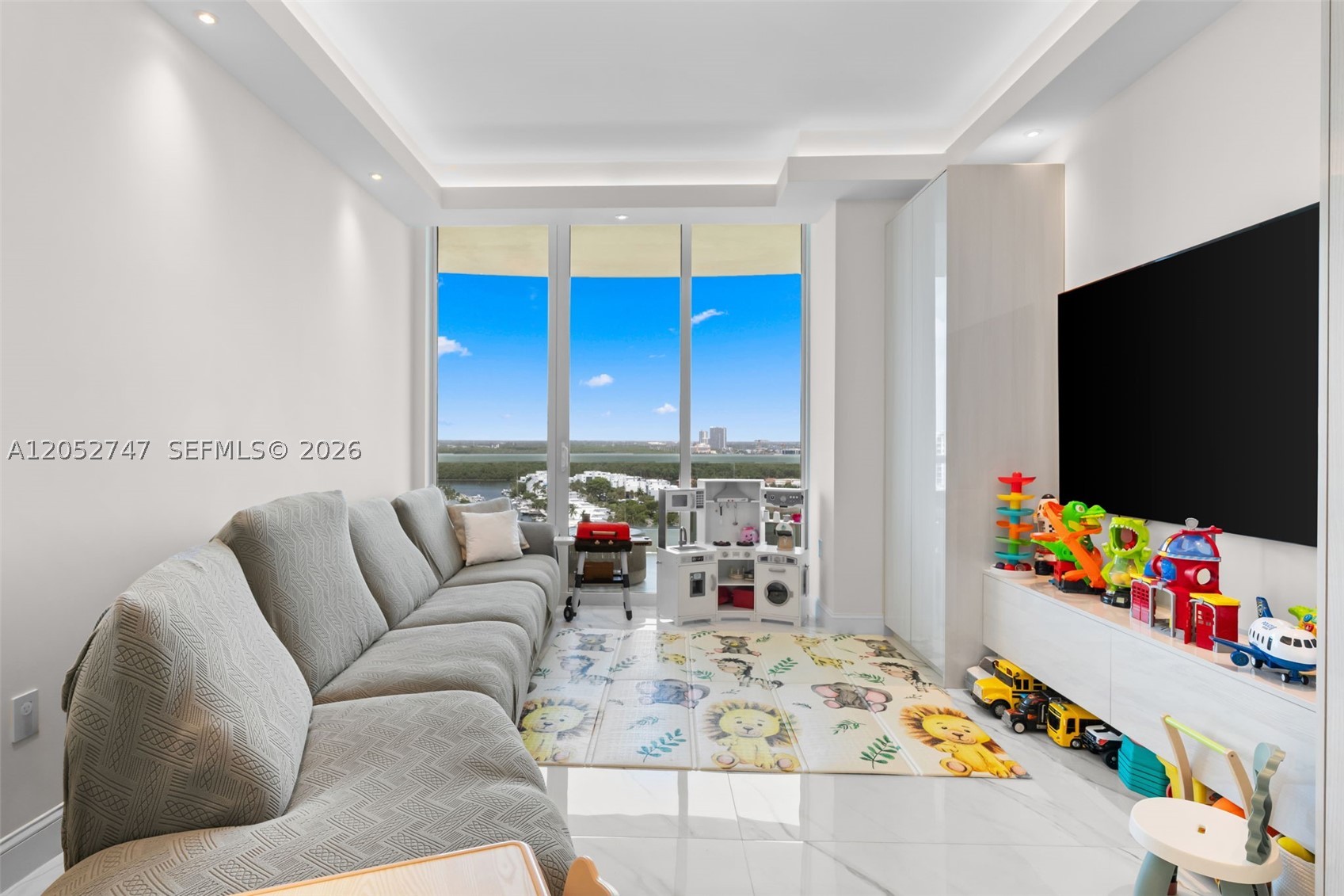 TURNBERRY OCEAN COLONY - Residential
