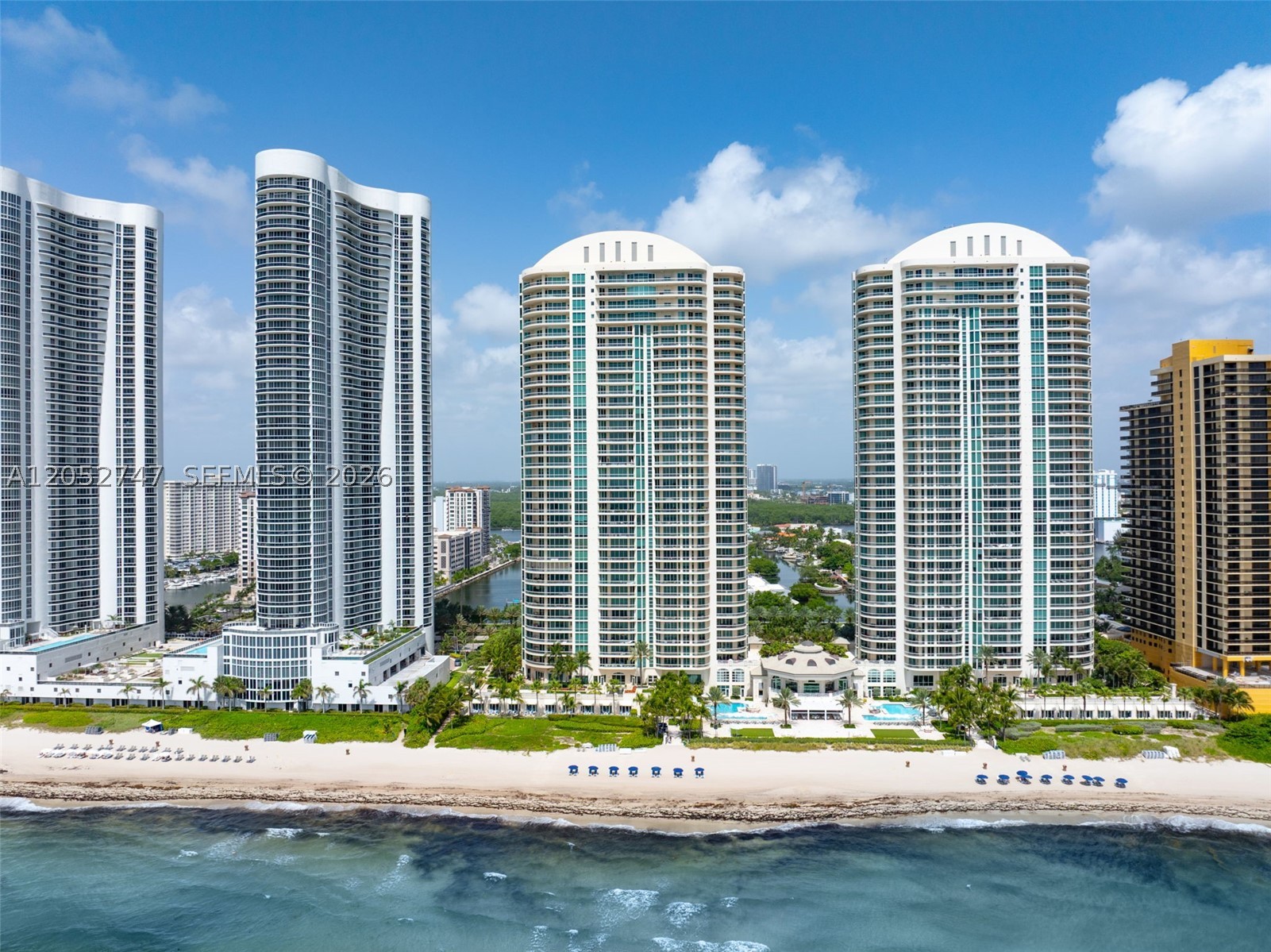 TURNBERRY OCEAN COLONY - Residential