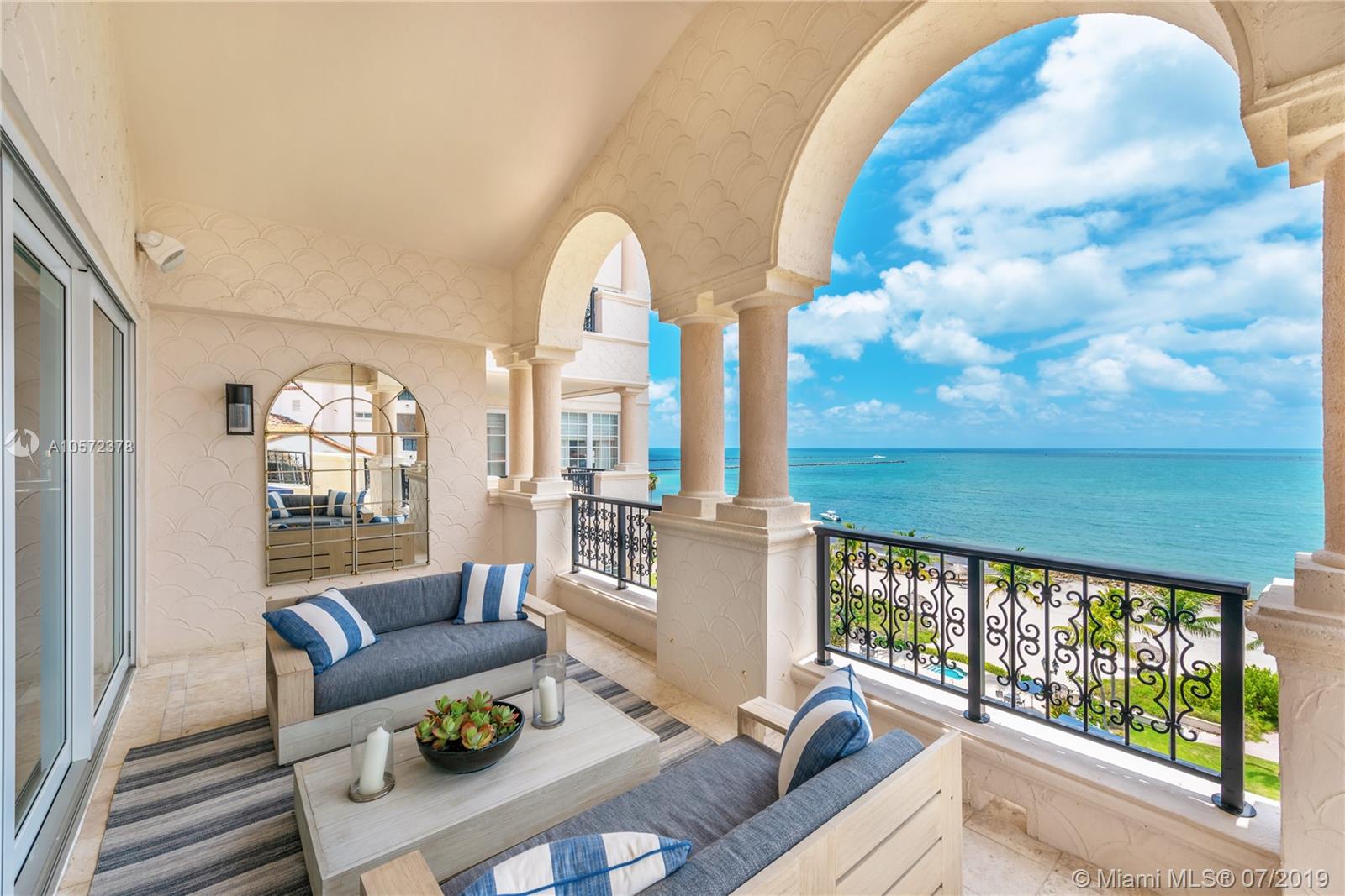 OCEANSIDE FISHER ISL COND - Residential