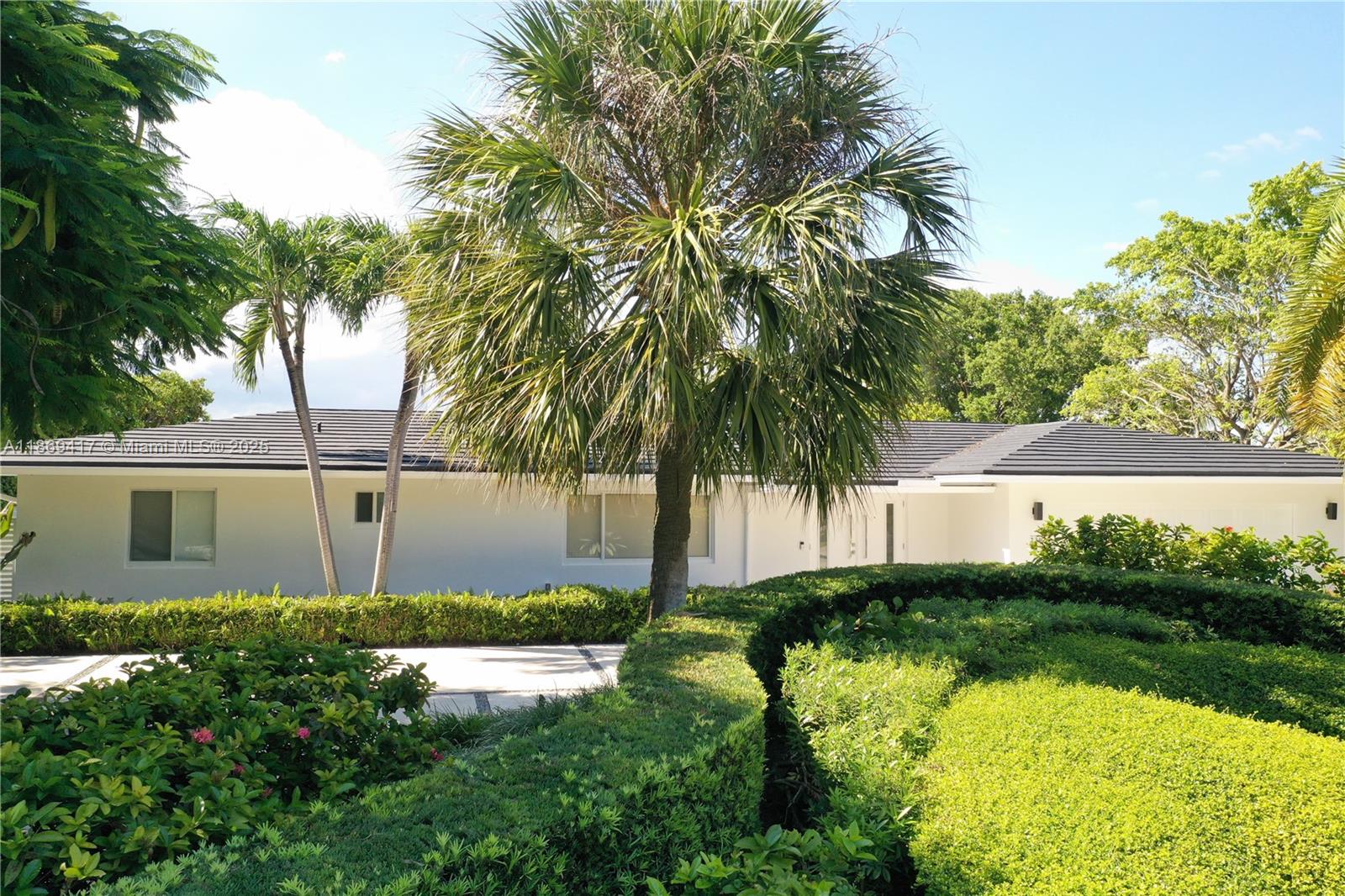 TROPICAL ISLE HOMES SUB 4 - Residential