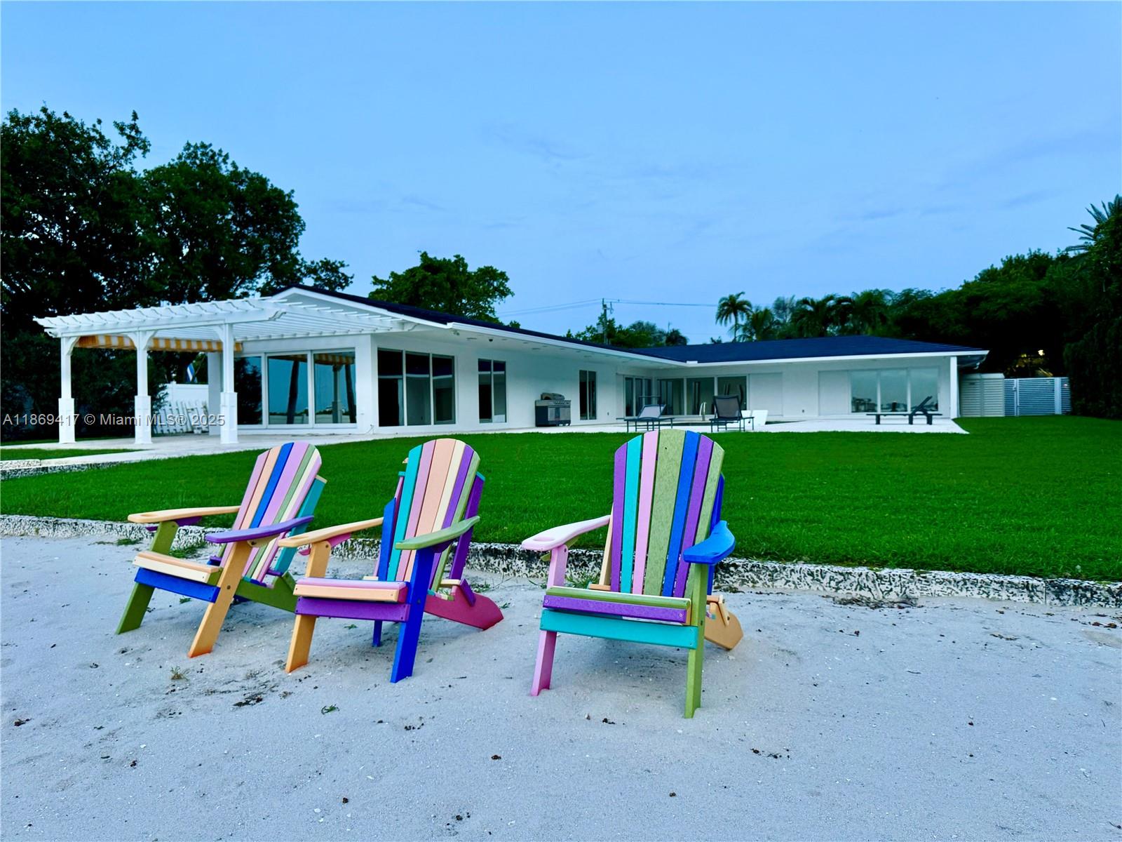TROPICAL ISLE HOMES SUB 4 - Residential