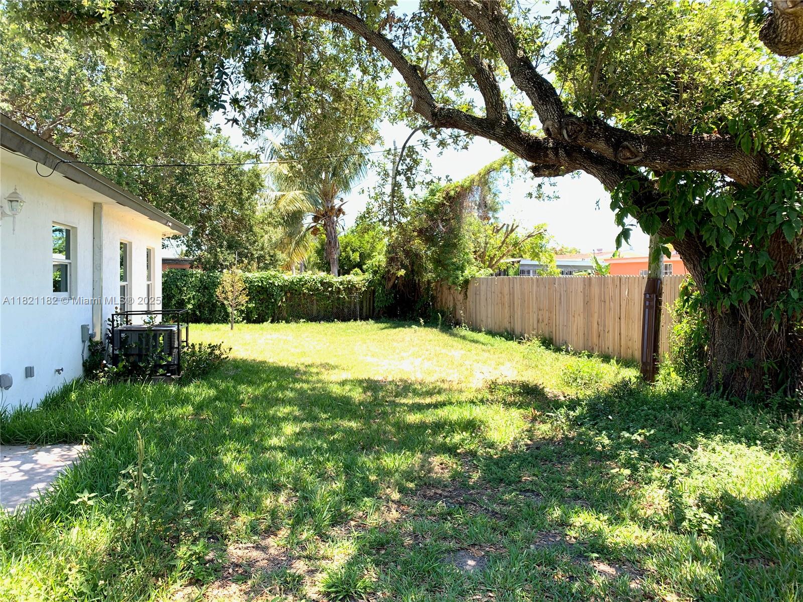 LAKE FOREST SEC 4 - Residential Lease