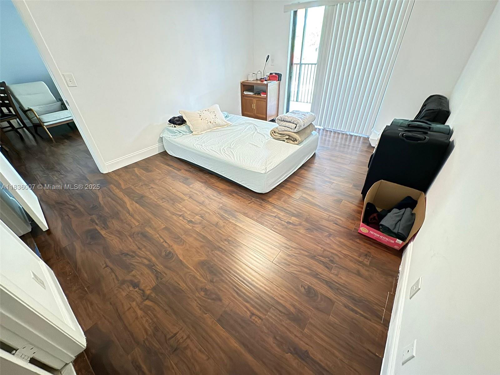 MEADOWLAKES GARDENS CONDO - Residential Lease