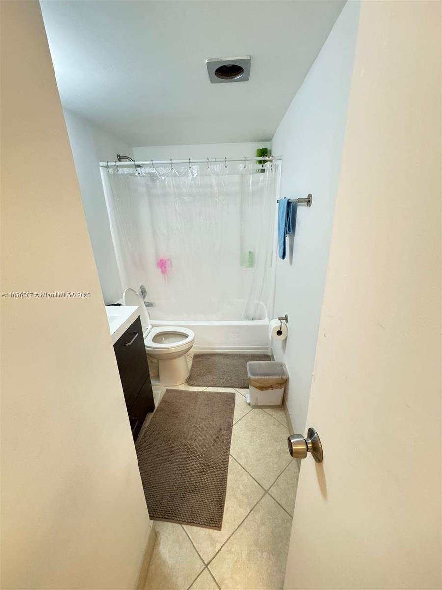 MEADOWLAKES GARDENS CONDO - Residential Lease