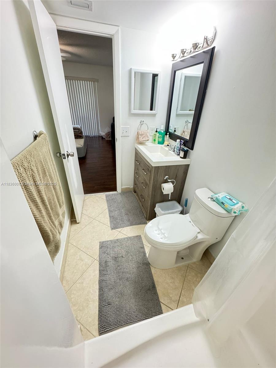 MEADOWLAKES GARDENS CONDO - Residential Lease