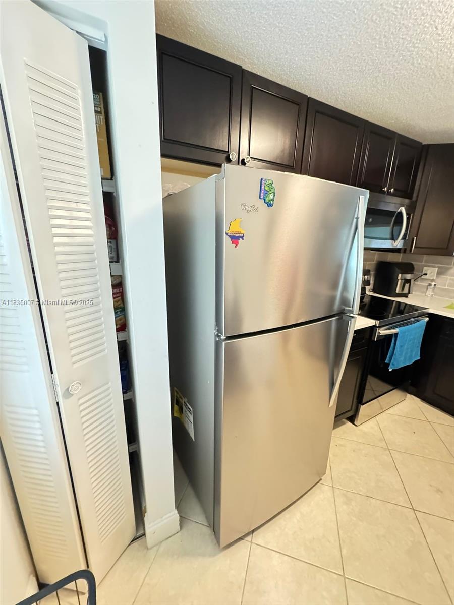 MEADOWLAKES GARDENS CONDO - Residential Lease