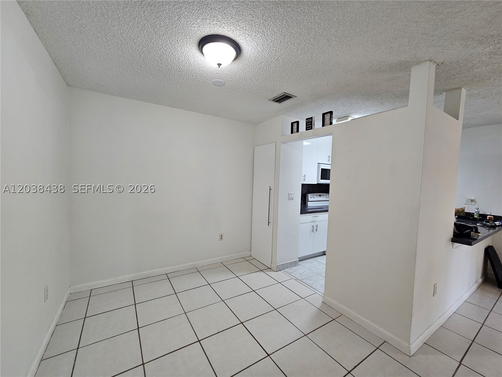 THE FOUNTAINS II CONDO - Residential Lease