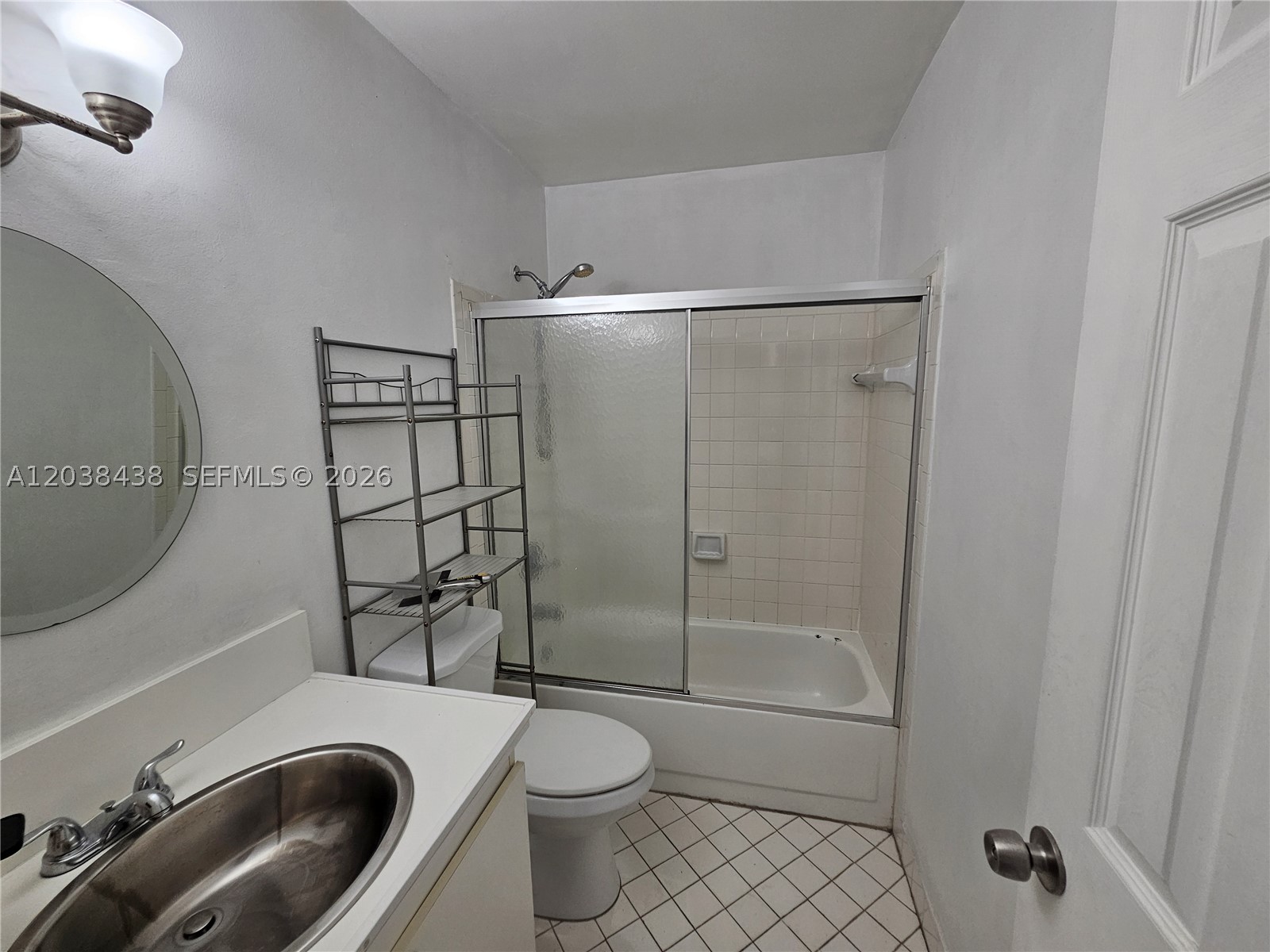 THE FOUNTAINS II CONDO - Residential Lease