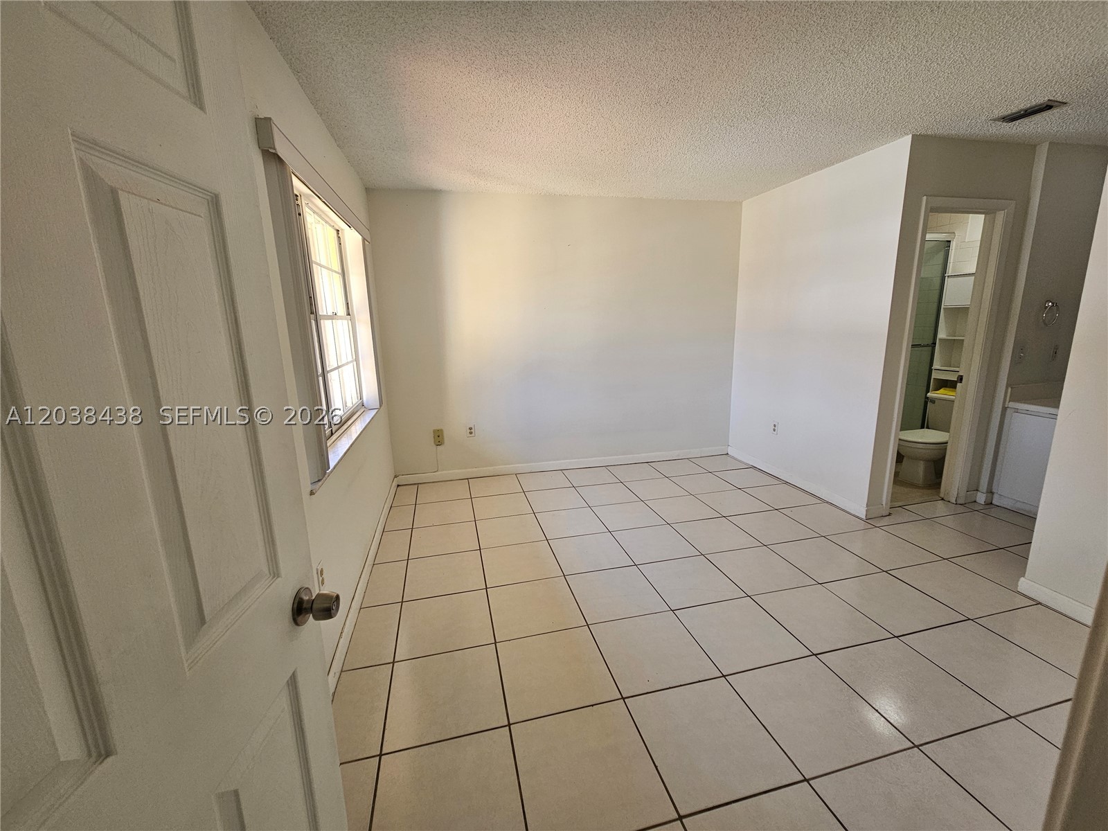 THE FOUNTAINS II CONDO - Residential Lease