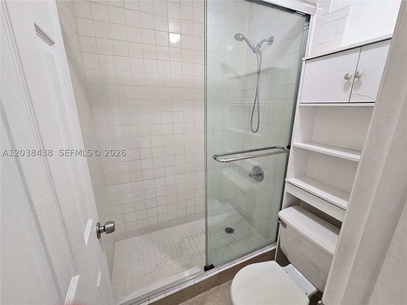 THE FOUNTAINS II CONDO - Residential Lease