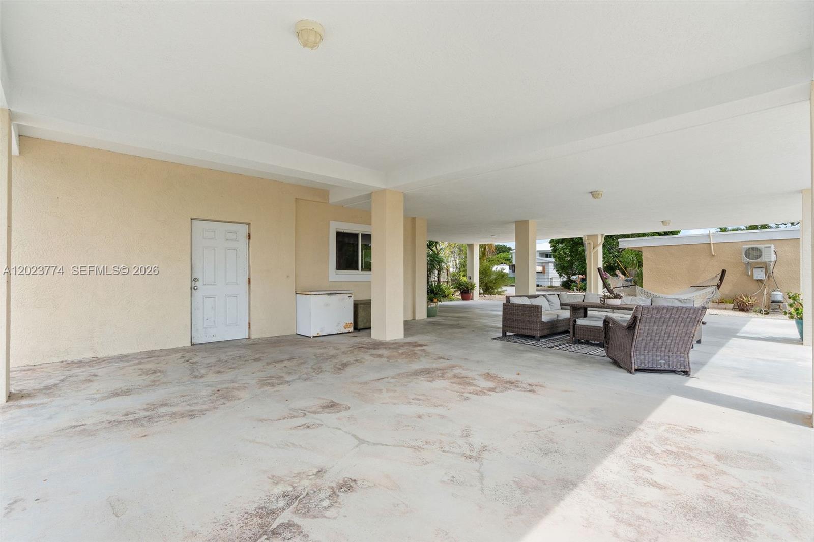 KEY LARGO MOBILE HOMESITE - Residential