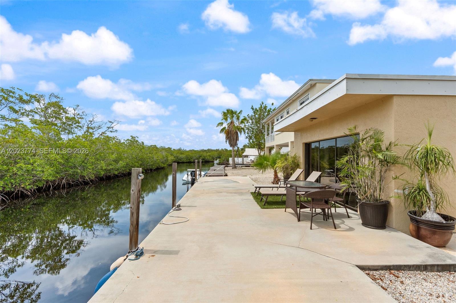 KEY LARGO MOBILE HOMESITE - Residential
