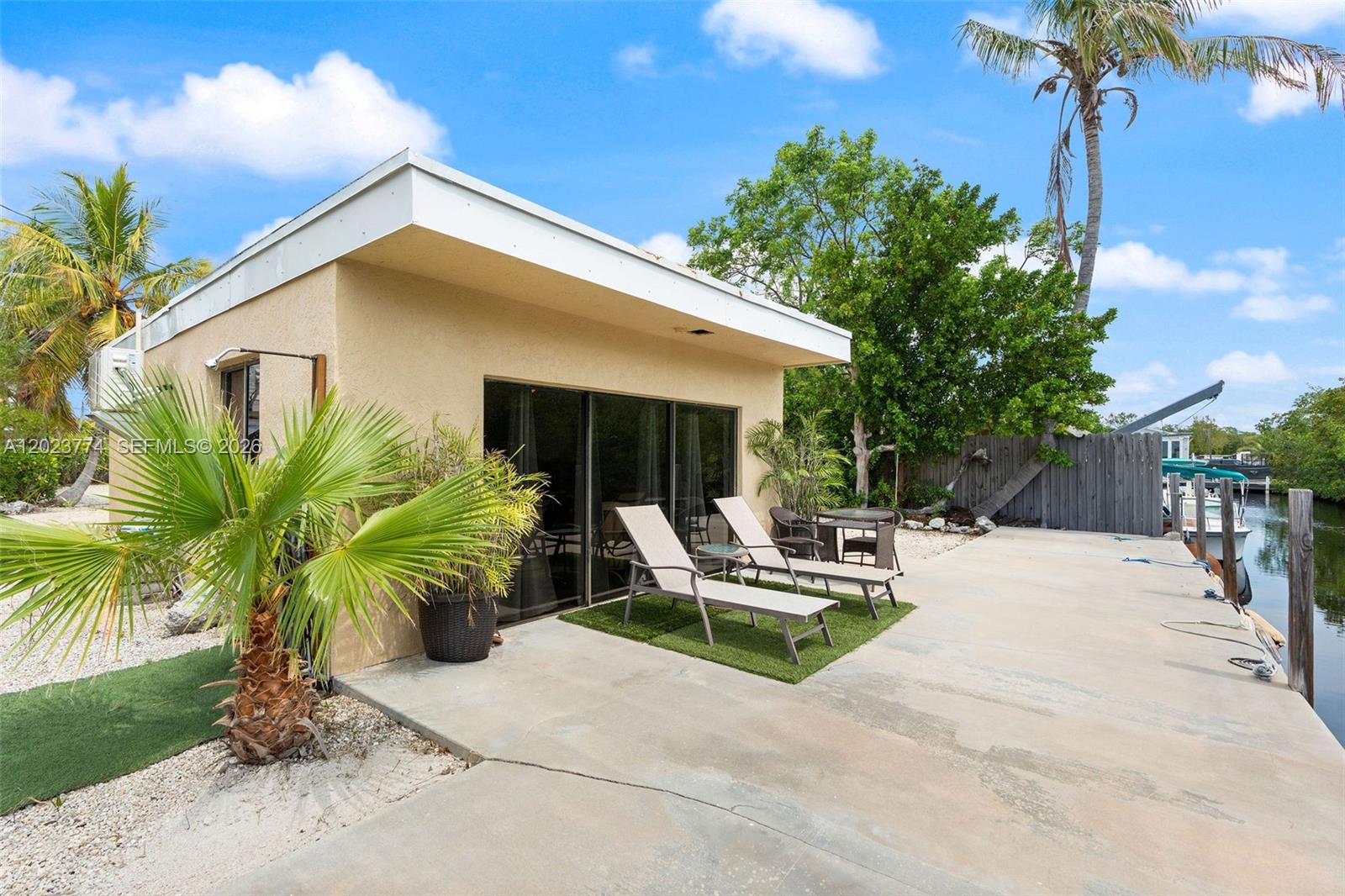 KEY LARGO MOBILE HOMESITE - Residential
