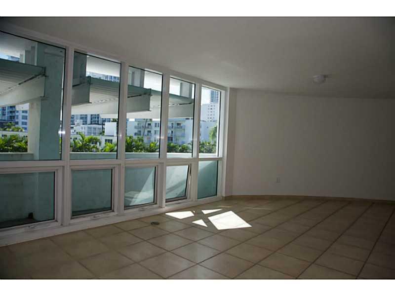 REGATTA CONDOMINIUM - Residential Lease